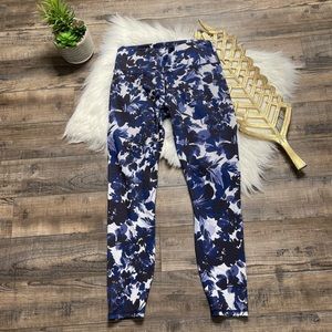 Fabletics High Waist Powerhold Gloaming Print Leggings